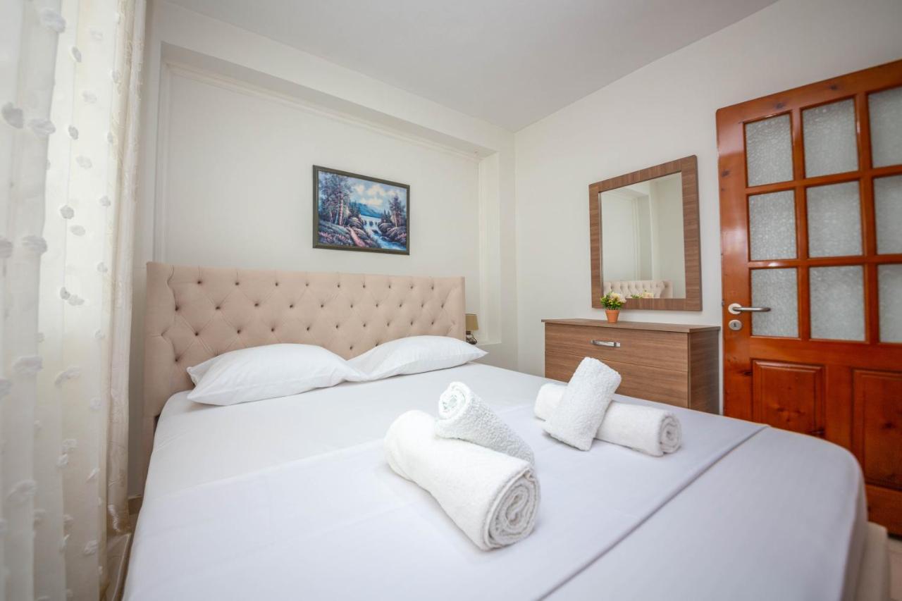 Emel Apartaments Ксамил Экстерьер фото