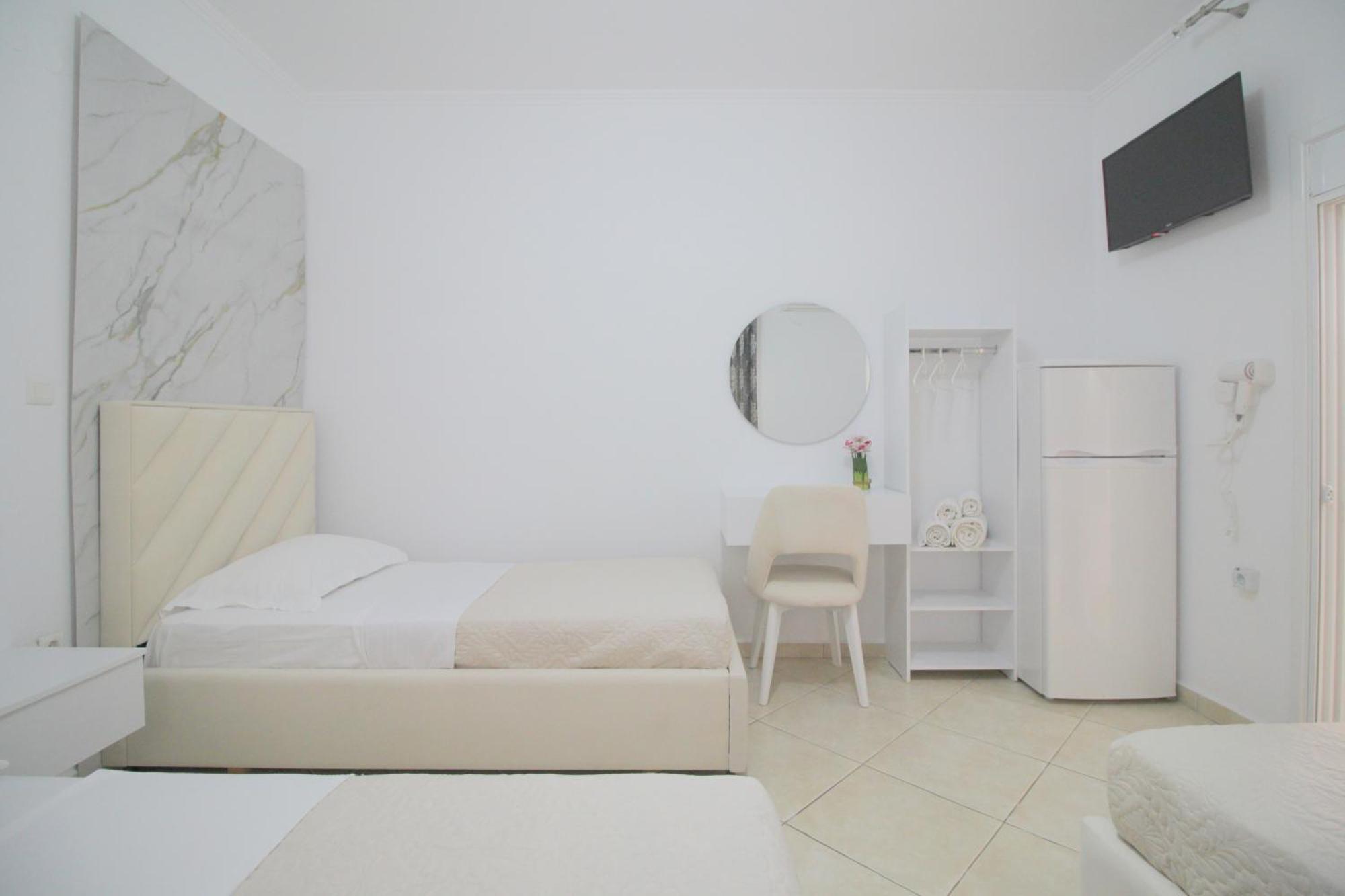 Emel Apartaments Ксамил Экстерьер фото