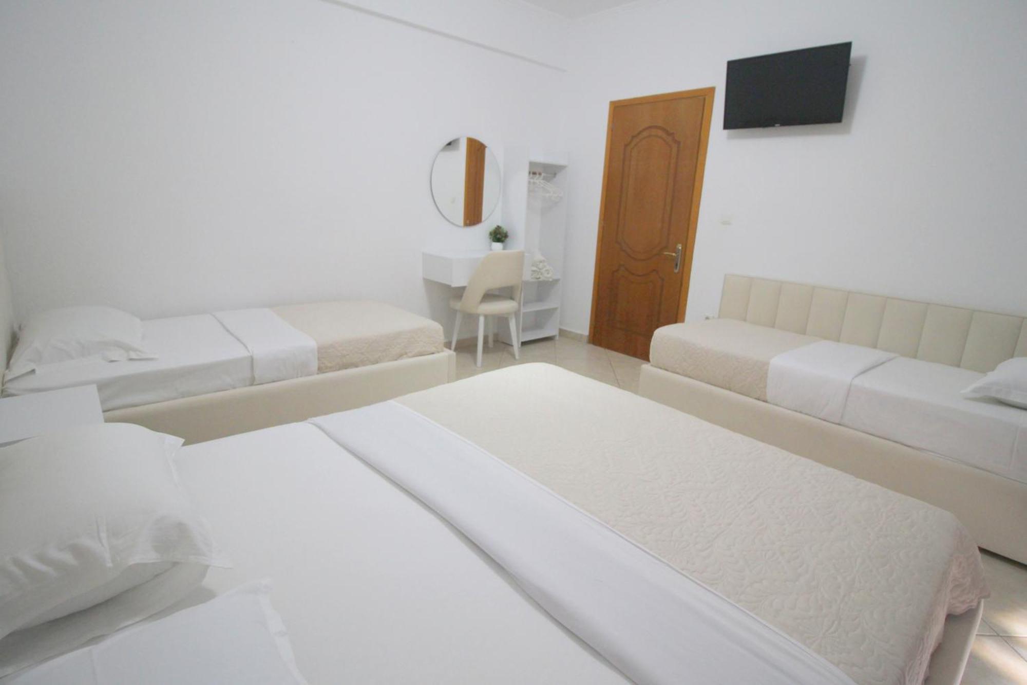 Emel Apartaments Ксамил Экстерьер фото
