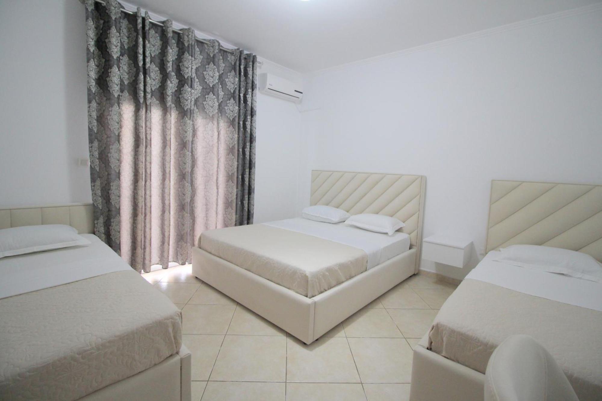 Emel Apartaments Ксамил Экстерьер фото